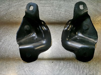 AUDI Q2 Orig. Halter Heckklappe 81A827605A 81A827606A L + R ORIGINAL gebraucht - Tragkonsole