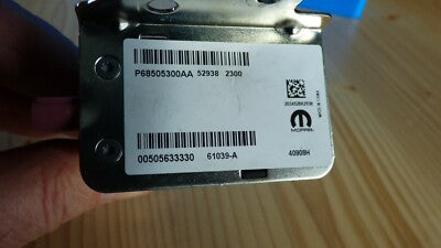 Alfa Romeo Stelvio Q4 2021 Antenne modul 00505633330 MOPAR 40908H ORIGINAL gebraucht - P68505300AA