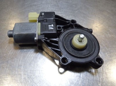Ford Fiesta VI 1.5 TDCI Fensterhebermotor vorne links 8A61-14A389-A