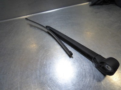 Audi A1 8X Wischerarm Scheibenwischer hinten gebraucht - original