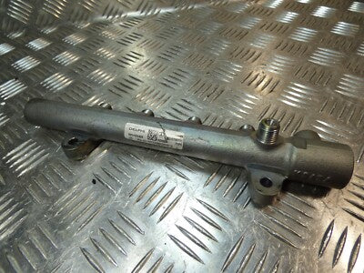 Mercedes Sprinter W906 2.2 CDI DELPHI Kraftstoffverteilerrohr ORIGINAL gebraucht - A6510700495