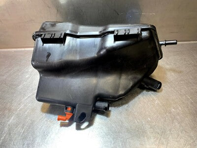 Porsche 981 S GTS Flüssigkeitsbehälter Ausgleichsbehälter Kühlmittel 98110604704