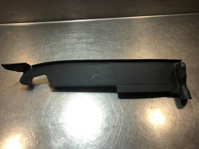 Audi A3 8V 2017 2.0 TDI Motorhaube Dichtung vorne links 8V0821169D gebraucht - Original