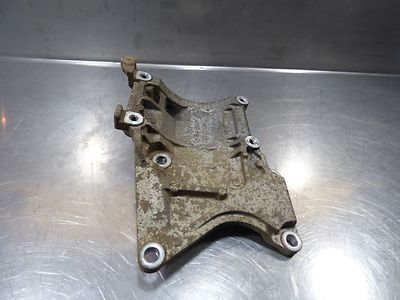 Mitsubishi L200 2.5 DiD Aggregatehalter MN123630 / 37110J560