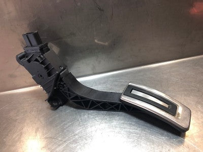 Audi A3 8V 8V1 RHD THROTTLE PEDAL 5Q2723503D VW SEAT SKODA ORIGINAL gebraucht - ACCELERATOR