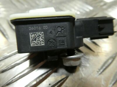 Opel Astra K 2017 Insignia B Airbag Sensor Crashsensor GM 13576422 -