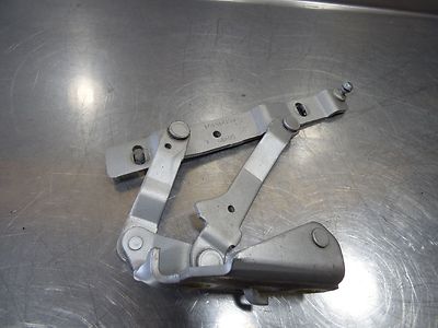 Porsche Boxster  986 2.7 Heckklappenschanier hinten links 98651215101