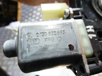 JEEP COMPASS II 2021 Orig Fensterheber Motor Hinten Links 0130822663 C54626-101