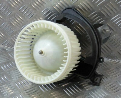 Fiat Tipo II 2021 Facelift Lüfter Gebläsemotor DENSO 563744 gebraucht - Original