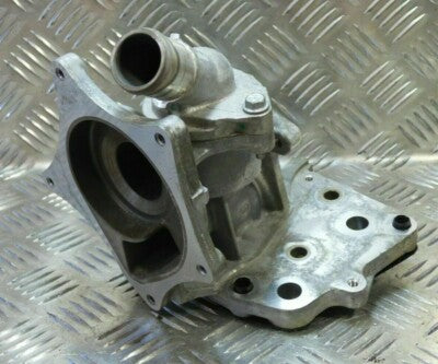 Opel Astra K 1.4 TURBO Insignia B Mokka Halter Gehäuse Wasserpumpe GM 12641869