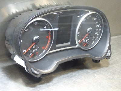 Audi A1 8X 1.6 TDI Speedometer Clock Instrument Cluster 8X0920980N – Produktansicht 2