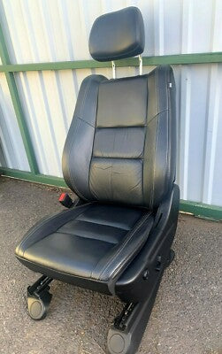 Jeep Grand Cherokee IV WK2 2015 Leder Sitze Vorne Links in schwarz TOP ZUSTAND !