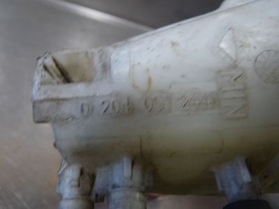 Opel Corsa D 1.4 Bremsflüssigkeitsbehälter / 0 204 051 244 ORIGINAL gebraucht - 0204051244