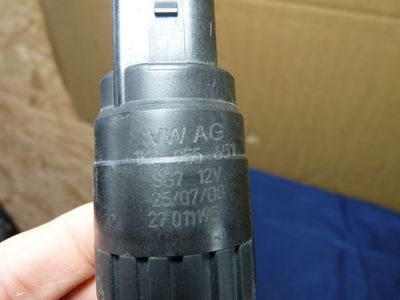 Skoda Octavia II. 2.0 TDI 16V 1K0955651 / 1K0 955 651 ORIGINAL gebraucht - Wischwasserpumpe