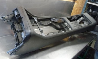 Audi A8 3.0 TDI V6 Quattro Konsole Verkleidung 4E0863241D ORIGINAL gebraucht - Mittelkonsole