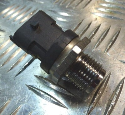 Jeep Cherokee KL 2.0 CRD 2015 Kraftstoffdrucksensor BOSCH ORIGINAL gebraucht - 0281006164