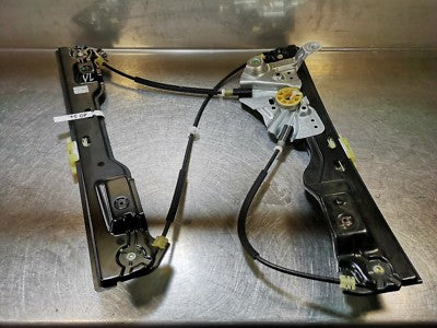 Opel Astra J Fensterheber vorne links ohne Motor ORIGINAL gebraucht - 13350757