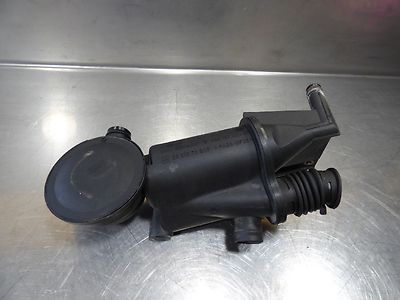 Porsche Boxster  986 2.7 Ölabscheider, Kurbelgehäuseentlüftung 99610702302