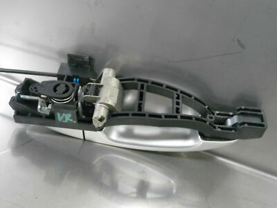FORD MONDEO MK4 GIA DRIVER SIDE DOOR HANDLE & BRACKET IN SILVER 2008