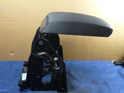Skoda Octavia II 2.0 TDI  Armlehne Mittelarmlehne 1Z0864207A / 1Z0 864 207 A