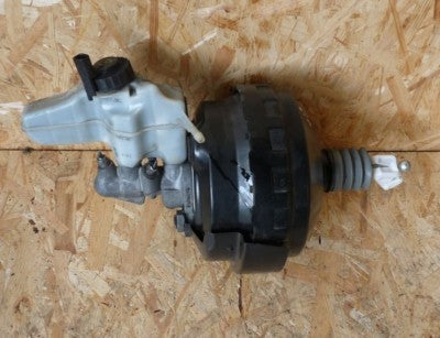 VW PASSAT 3C 2.TDI Bremskraftverstärker 3C2614105E / 3C2 614 105 E
