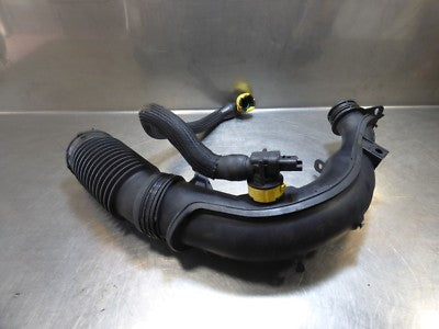 Citroen Picasso C4 2.0 HDI Ladeluftschlauch / 9675087480 ORIGINAL gebraucht - M06021A152
