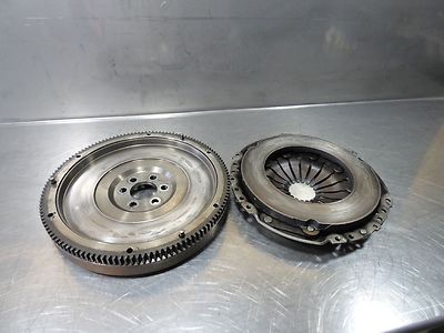 VW Passat 1.6 TDI Kupplungssatz 03L141025Q / 03L06101101