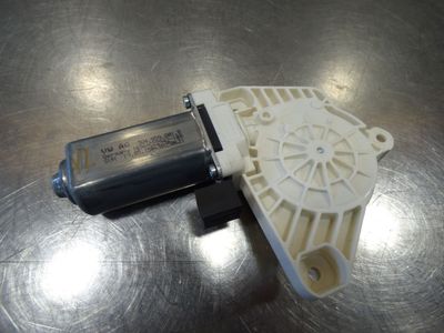 VW Passat Variant 3G B8 Fensterhebermotor hinten rechts 5Q4959801D ORIGINAL gebraucht - HighLine