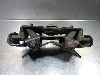 Mitsubishi L200 2.5 DiD Motorhalter