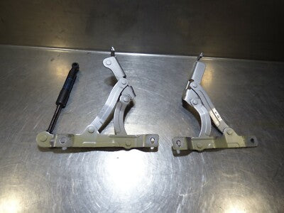 Porsche Boxster 981 Scharnier L+R mit Gasdruckfeder 98151215202 98151255102