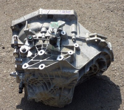 Jeep KL 2.0 MTJ 75TKm Diesel 140 PS 6 Gang Getriebe Schaltgetriebe ORIGINAL gebraucht - Cherokee