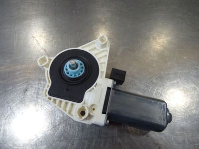 VW Passat 3G B8 Fensterhebermotor vorne recht 5Q4959802B / 5Q4 959 802B ORIGINAL gebraucht - HighLine