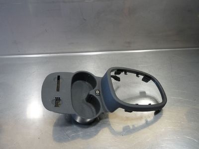Opel Corsa D 1.4  Getränkehalter mit MP3 Kabel 13205815 / 13255833