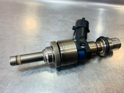 Porsche PANAMERA 970 4.8 3.6 Einspritzdüse Fuel Injector ORIGINAL gebraucht - 94811012831 – Produktansicht 1