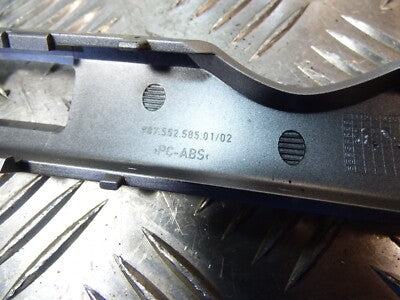 Porsche Boxster Cayman 987 DASH MOULD IN SILVER 987.552.585.01 ORIGINAL gebraucht - 987.552.585.02
