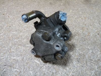 VW POLO 6N2 SERVOPUMPE  6N0422154E  / 6N0 422 154 E