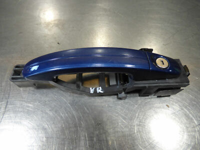 FORD FOCUS MK2 DRIVER SIDE DOOR HANDLE & BRACKET IN BLUE 2010