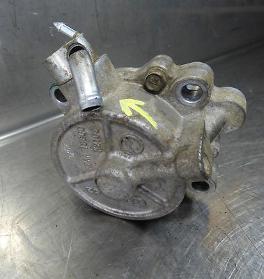 für Mazda 3 6 CX-7 2.2 CITD R2AA motor R2AA18G00 ORIGINAL gebraucht - Unterdruckpumpe
