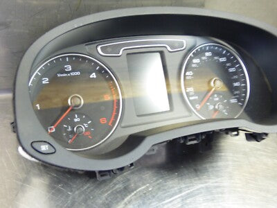GENUINE AUDI Q3 2.0 TDI  2011 ORIGINAL gebraucht - 2017 Instrument Cluster Speedometer 8U0920980E