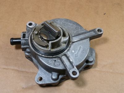 A6 4F 2.0 TFSI 06D145100G 06D 145 100 G ORIGINAL gebraucht - Vakuumpumpe