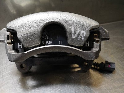 AUDI Q2 Orig. Bremssättel Vorne Rechts TRW 5714B 6799/F ! 1150 km ORIGINAL gebraucht - NEUWERTIG