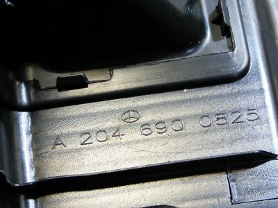 Mercedes W204 C Klasse Limo Laderaumkante Ladekante Verkleidung A2046900825