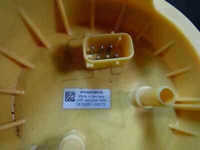 Orig. Porsche Panamera 970  Flansch Kraftstofftank 97062042400