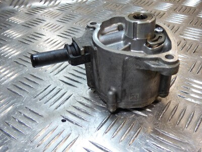 Mercedes Sprinter W906 CDI Unterdruckpumpe Vakuumpumpe ORIGINAL gebraucht - A6512300165
