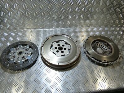 Peugeot Citroen 1.6 HDi Kupplung Satz Schwungrad ZweiMassenSchwungrad 9818024380