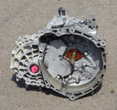 Jeep KL 2.0 MTJ 75TKm Diesel 140 PS 6 Gang Getriebe Schaltgetriebe ORIGINAL gebraucht - Cherokee