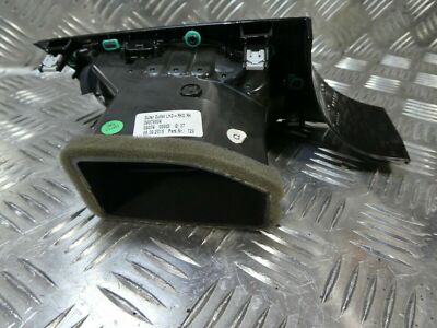 Opel Astra K 2017 Luftdüse Luftströmer Aussen Rechts GM 39079604 schwarz
