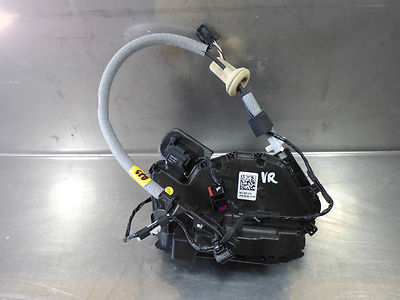 VW Passat 3G B8 Golf Sportsvan Türschloss Schloss vorne Rechts 5G1837016
