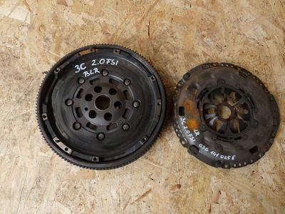 VW PASSAT 3C 2.0 FSI Zweimassenschwungrad und Kupplung 06F105264C / 03G141025E