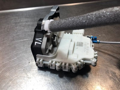 AUDI A3 S3 RS3 8V 2013-19 A1 2010-17 LEFT DOOR LOCK CATCH 8X2837015B ORIGINAL gebraucht - MECHANISM
